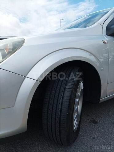 Opel Astra 2004, 295,000 km - 1.4 l - Bakı