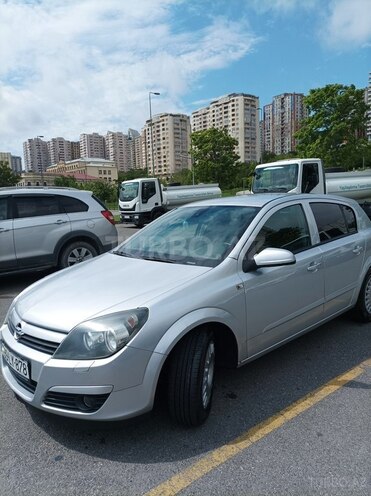 Opel Astra 2004, 295,000 km - 1.4 l - Bakı