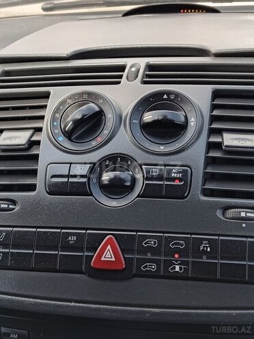 Mercedes Vito 111 2009, 235,000 km - 2.2 l - Bakı