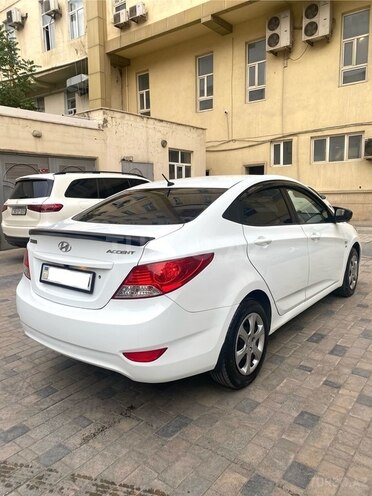 Hyundai Accent 2012, 237,000 km - 1.6 l - Bakı