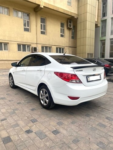 Hyundai Accent 2012, 237,000 km - 1.6 l - Bakı