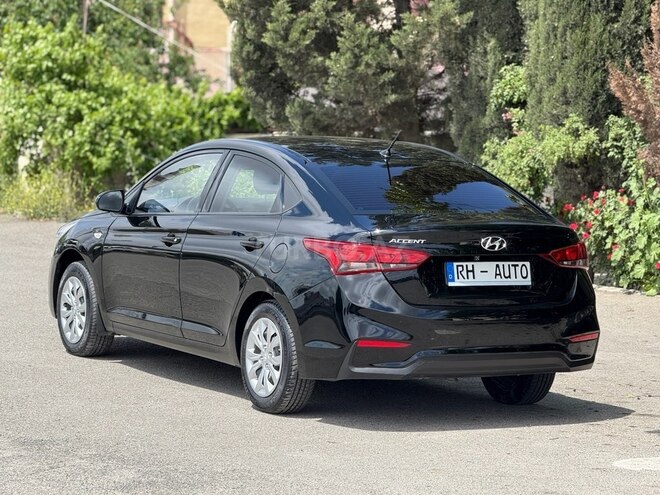 Hyundai Accent 2019, 125,000 km - 1.4 л - Bakı