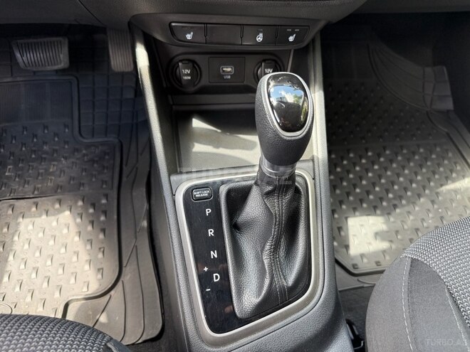 Hyundai Accent 2019, 125,000 km - 1.4 л - Bakı