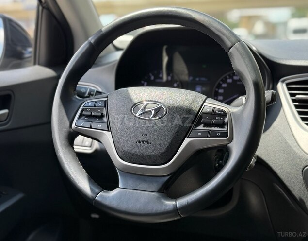 Hyundai Accent 2019, 125,000 km - 1.4 л - Bakı