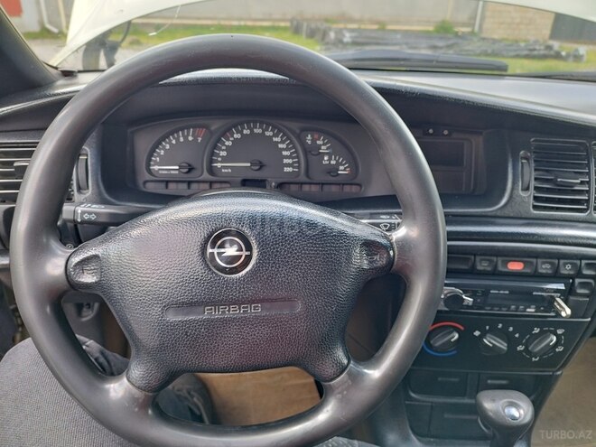 Opel Vectra 1996, 416,243 km - 1.6 l - İsmayıllı