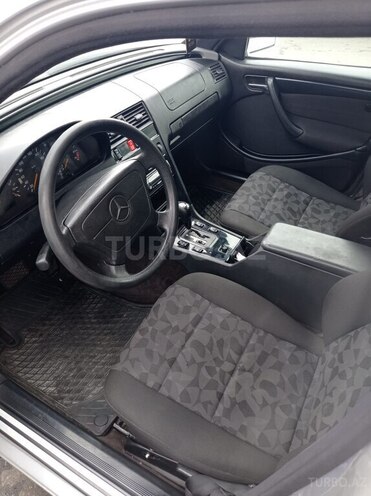 Mercedes C 220 1995, 250,000 km - 2.2 l - Bakı