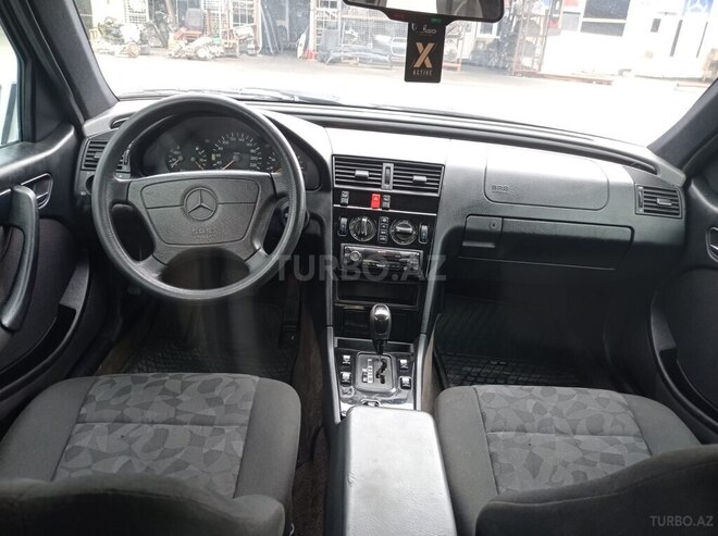 Mercedes C 220 1995, 250,000 km - 2.2 l - Bakı