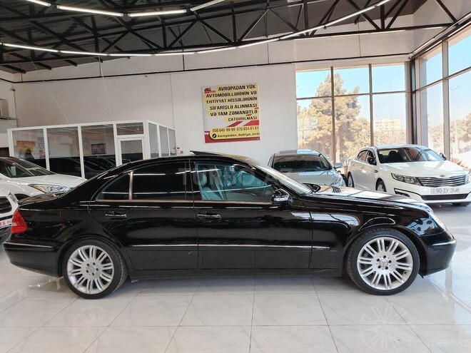 Mercedes E 320 2003, 308,000 km - 3.2 l - Sumqayıt