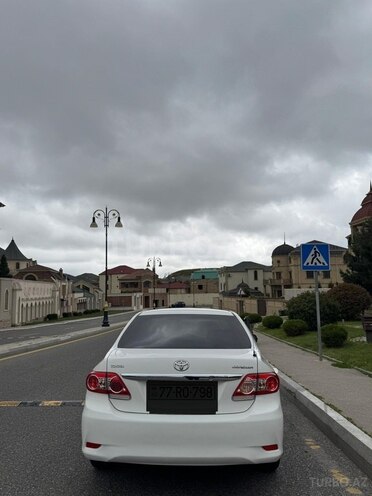 Toyota Corolla 2013, 253,000 km - 1.6 l - Bakı