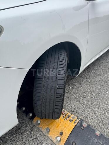 Toyota Corolla 2013, 253,000 km - 1.6 l - Bakı