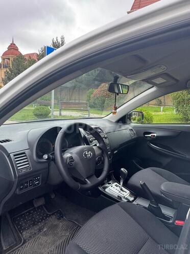 Toyota Corolla 2013, 253,000 km - 1.6 l - Bakı