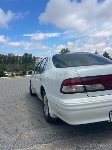 Nissan Maxima-5