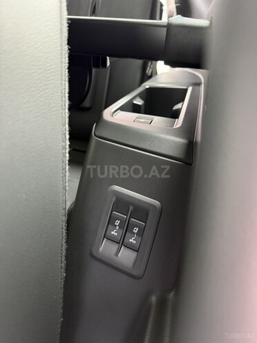 Toyota Land Cruiser Prado-15