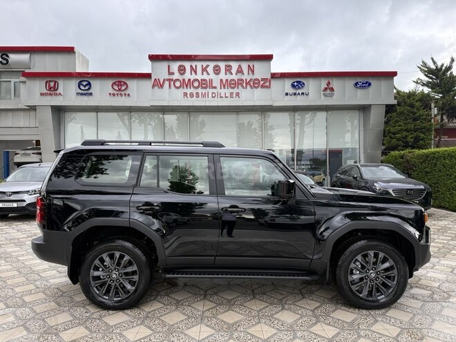 Toyota Land Cruiser Prado-5
