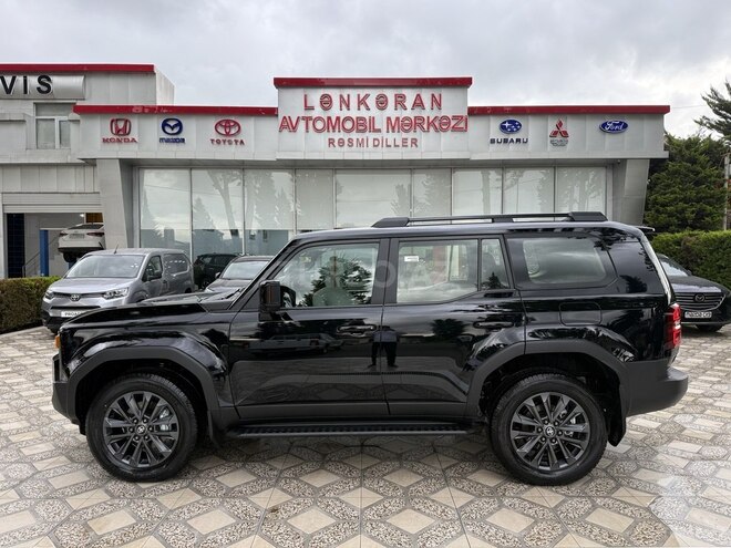 Toyota Land Cruiser Prado-4