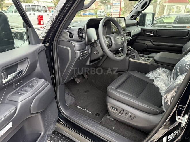 Toyota Land Cruiser Prado-7