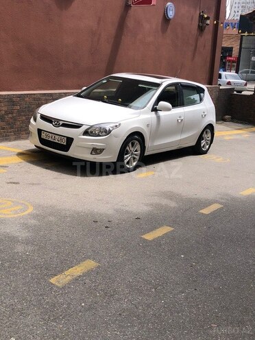 Hyundai i30 2009, 240,500 km - 2.0 l - Bakı
