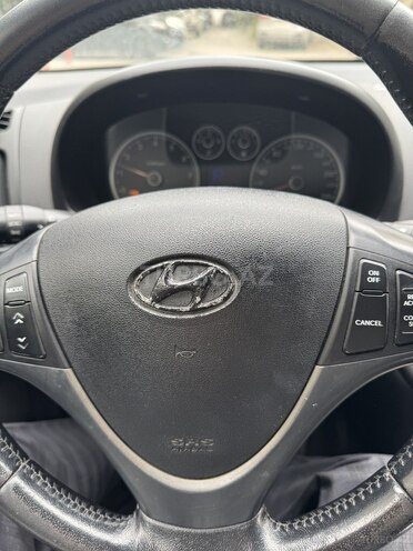 Hyundai i30 2009, 240,500 km - 2.0 l - Bakı