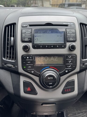Hyundai i30 2009, 240,500 km - 2.0 l - Bakı