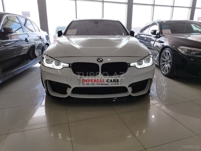 BMW 330-1