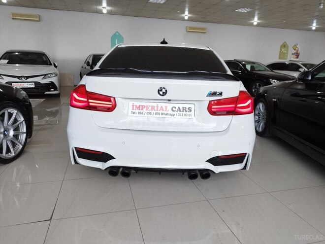 BMW 330-2