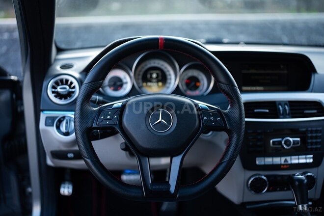 Mercedes C 250-9