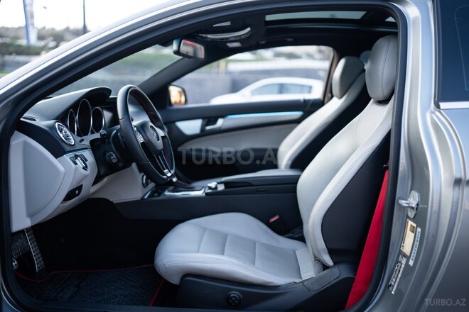 Mercedes C 250-12
