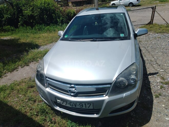 Opel Astra 2009, 256,000 km - 1.4 l - Bərdə