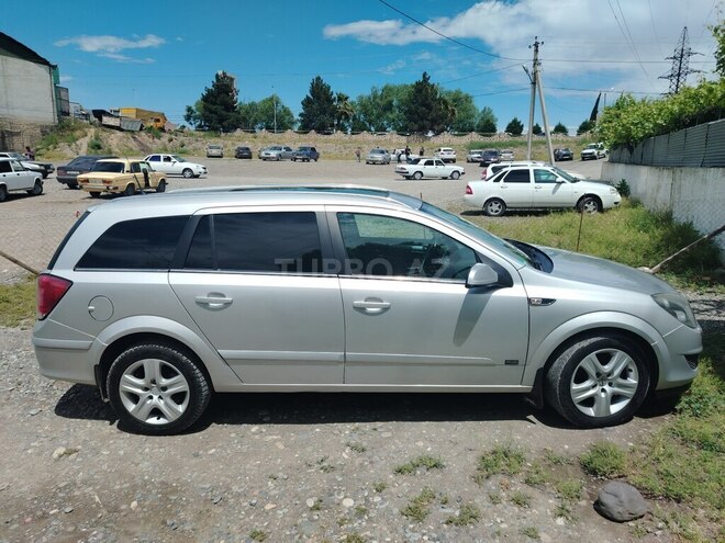 Opel Astra 2009, 256,000 km - 1.4 l - Bərdə