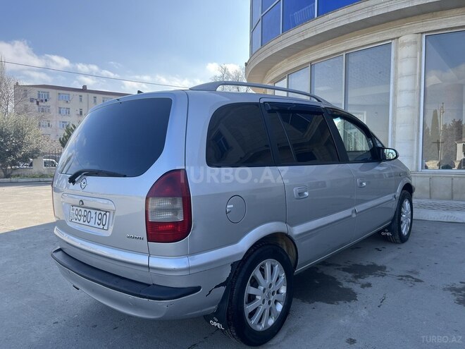 Opel Zafira 2004, 400,000 km - 2.0 l - Şabran