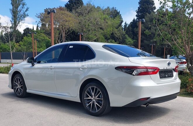 Toyota Camry-8
