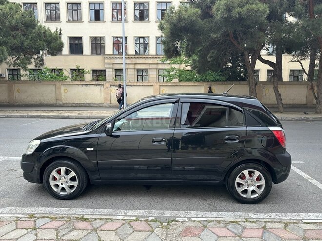 Kia Rio 2009, 286,000 km - 1.4 l - Bakı
