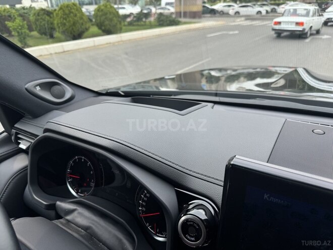 Toyota Land Cruiser-12