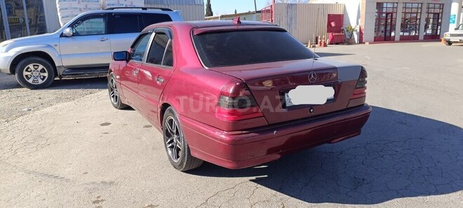 Mercedes C 180 1999, 260,000 km - 1.8 l - Gəncə