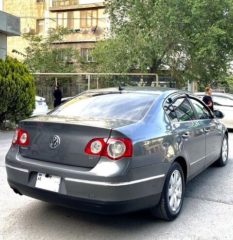 Volkswagen Passat 2006, 248,000 km - 2.0 л - Bakı