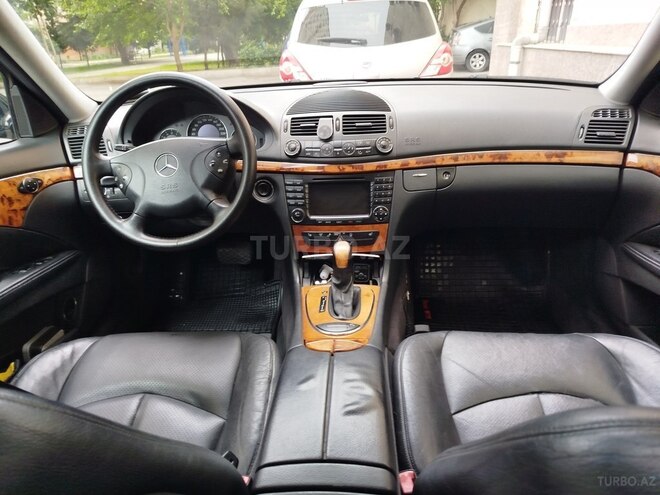 Mercedes E 240 2002, 297,889 km - 2.6 l - Bakı