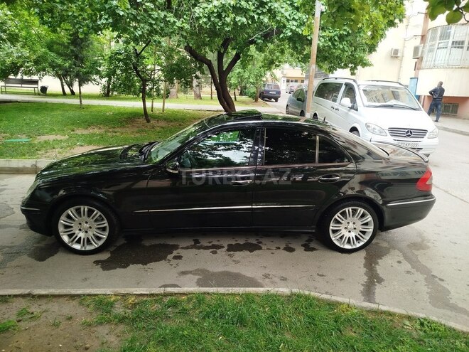 Mercedes E 240 2002, 297,889 km - 2.6 l - Bakı