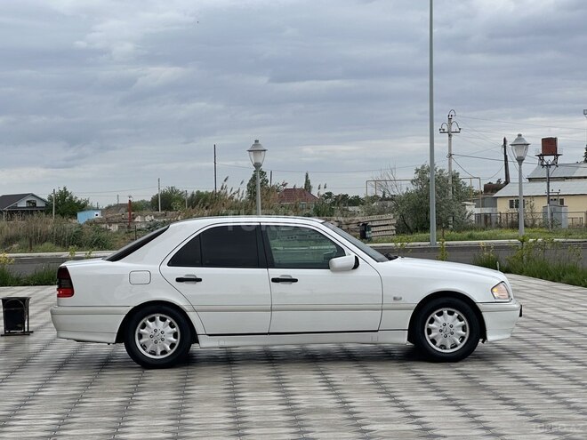 Mercedes C 200 1999, 358,000 km - 2.0 l - Sabirabad
