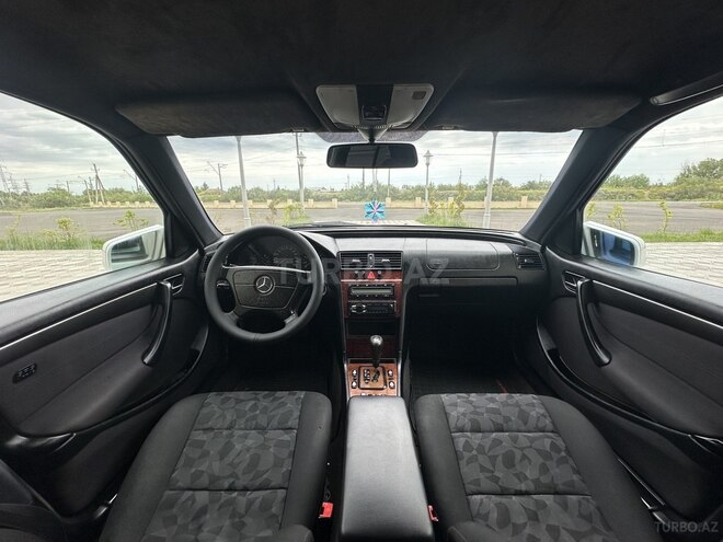 Mercedes C 200 1999, 358,000 km - 2.0 l - Sabirabad