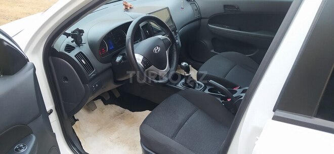 Hyundai i30 2011, 141,000 km - 1.4 l - Şəmkir