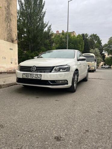 Volkswagen Passat 2014, 210,000 km - 2.0 l - Sumqayıt