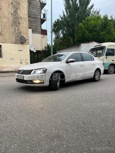 Volkswagen Passat 2014, 210,000 km - 2.0 l - Sumqayıt