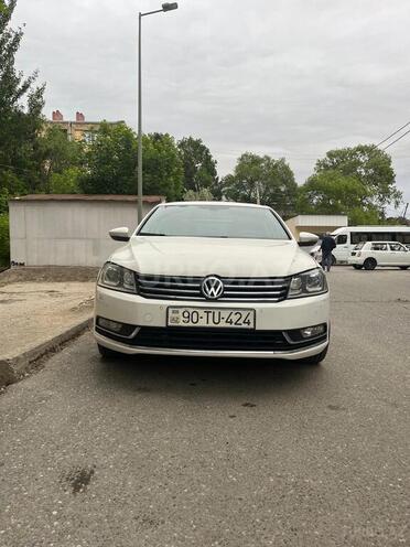 Volkswagen Passat 2014, 210,000 km - 2.0 l - Sumqayıt