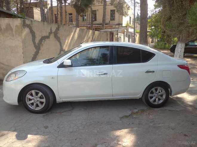 Nissan Sunny 2013, 137,000 km - 1.5 л - Bakı