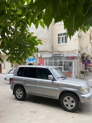 Mitsubishi Pajero io 1999, 350,000 km - 1.8 l - Bakı