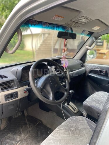 Mitsubishi Pajero io 1999, 350,000 km - 1.8 l - Bakı