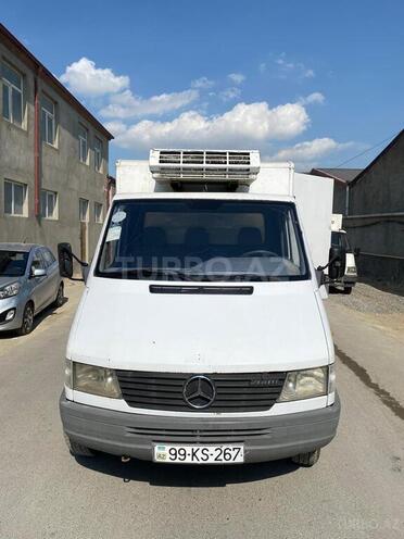 Mercedes 208 D 1997, 600,000 km - 2.3 l - Bakı