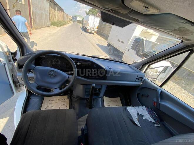 Mercedes 208 D 1997, 600,000 km - 2.3 l - Bakı