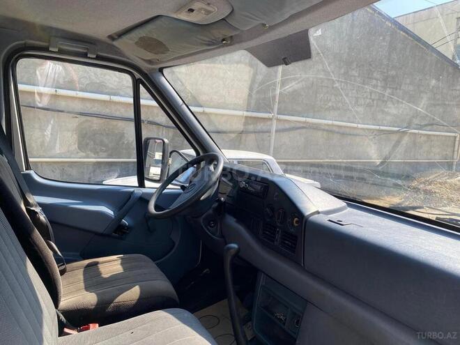 Mercedes 208 D 1997, 600,000 km - 2.3 l - Bakı