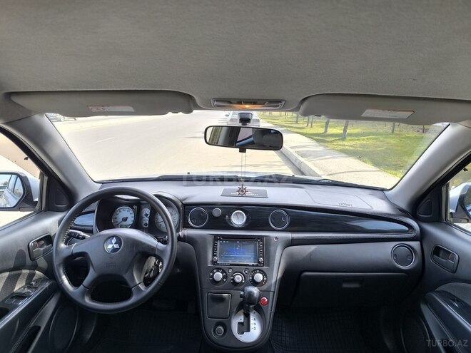 Mitsubishi Airtrek 2004, 229,005 km - 2.4 l - Quba